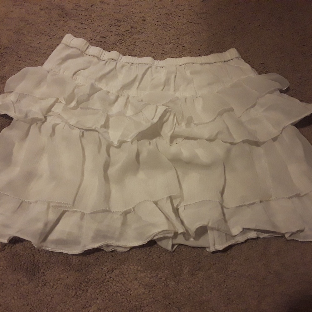 White layered skirt